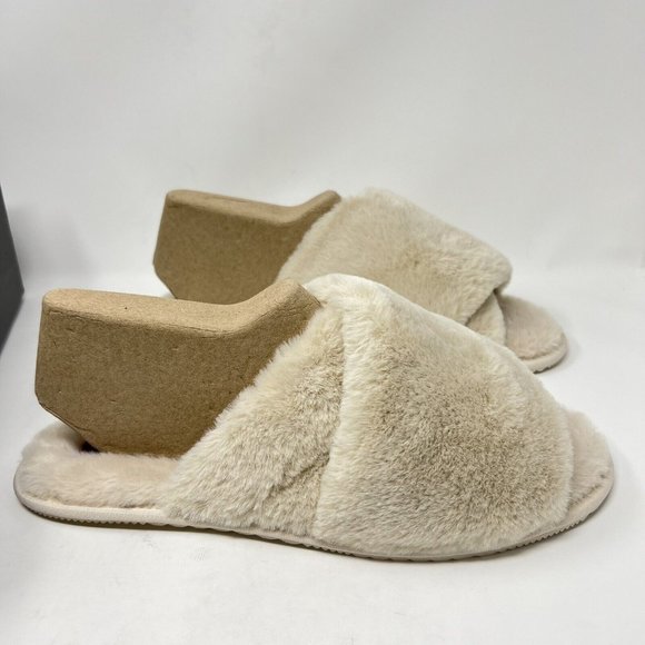 Sorel Cream Fuzzy Slippers - Picture 4 of 8
